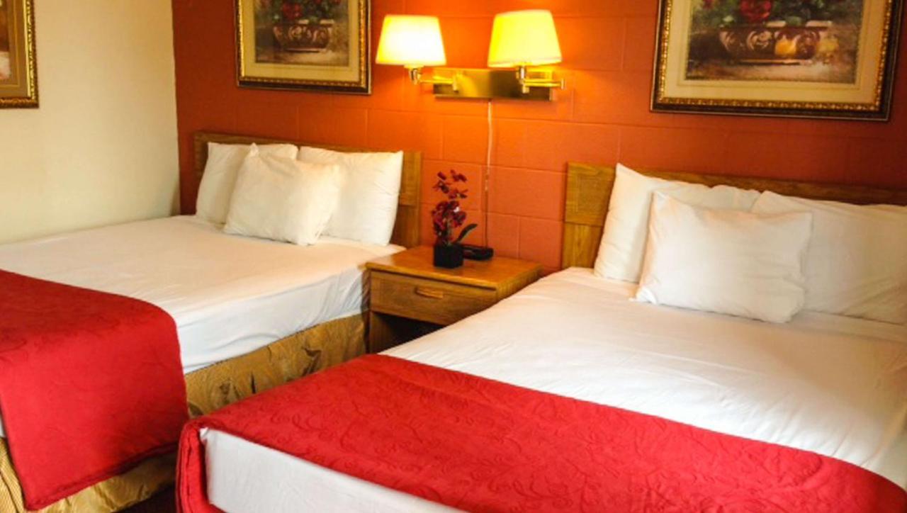 Rodeway Inn Manchester Экстерьер фото
