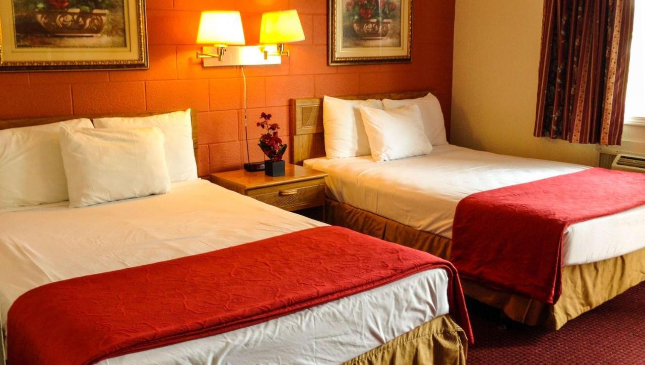 Rodeway Inn Manchester Экстерьер фото