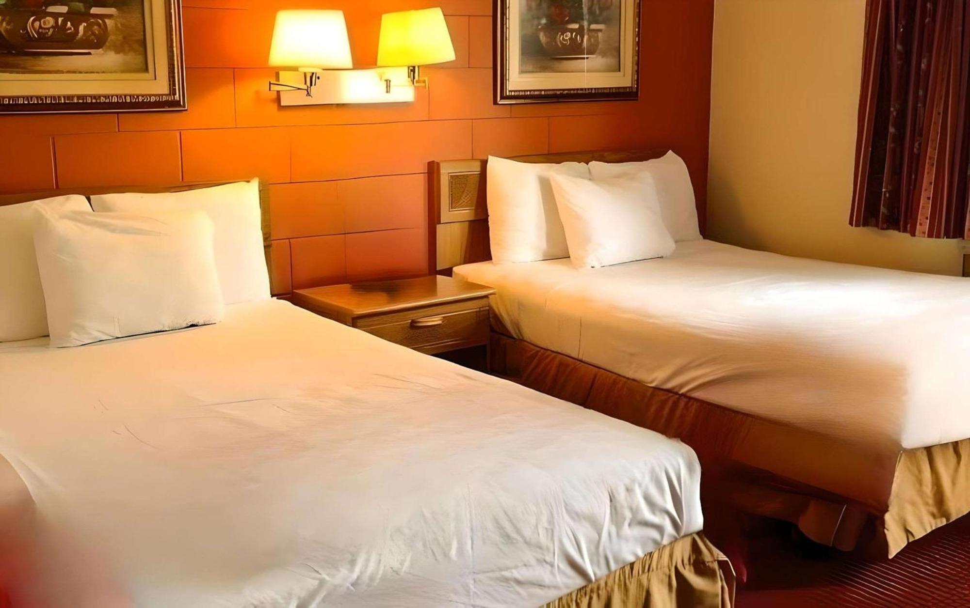 Rodeway Inn Manchester Экстерьер фото