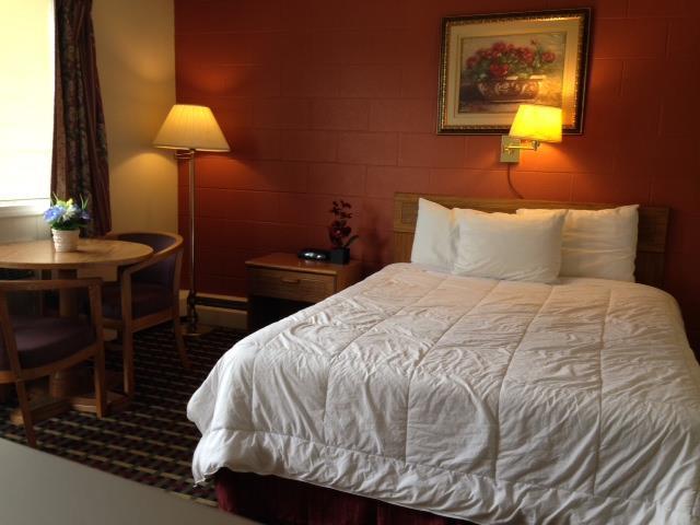 Rodeway Inn Manchester Экстерьер фото