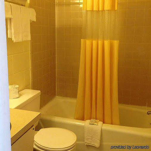 Rodeway Inn Manchester Экстерьер фото