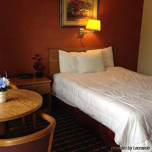 Rodeway Inn Manchester Экстерьер фото