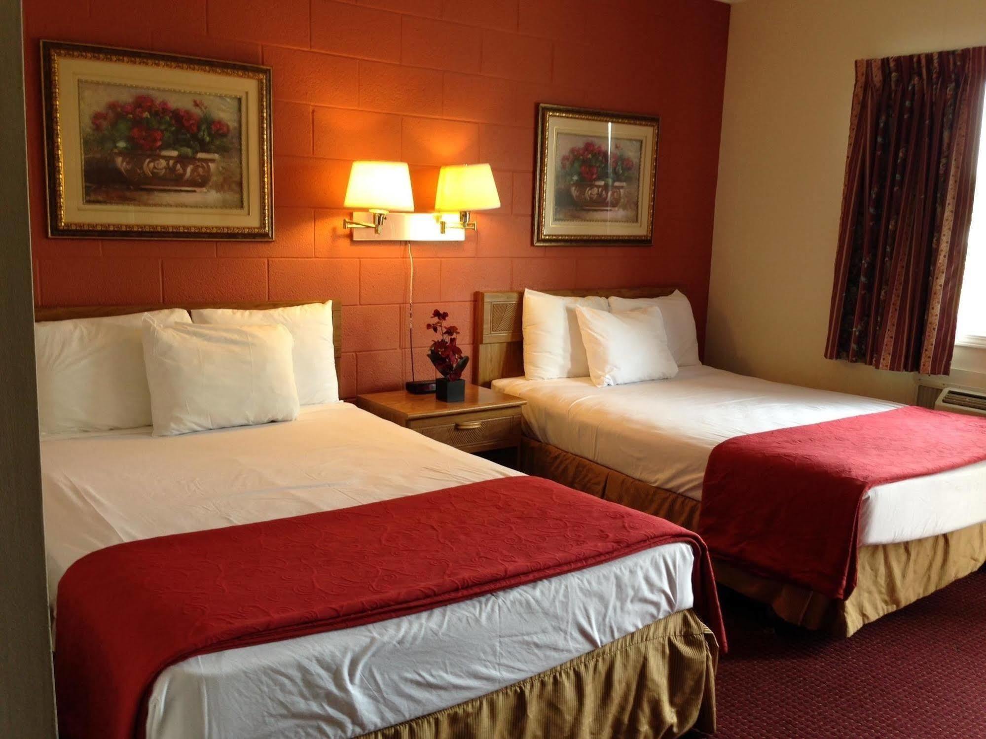 Rodeway Inn Manchester Экстерьер фото