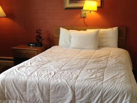 Rodeway Inn Manchester Экстерьер фото